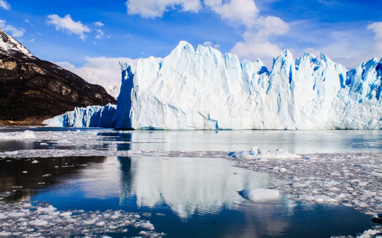 Perito Moreno - a gorge day for it too :)