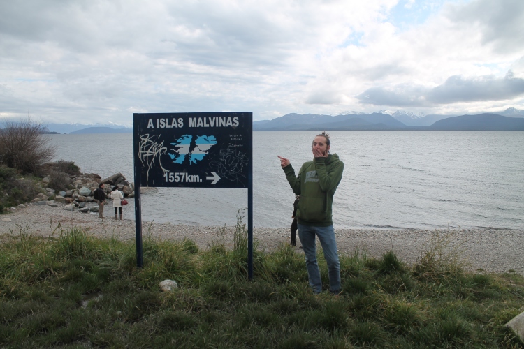 Oh look.  More signs about the Falklands.